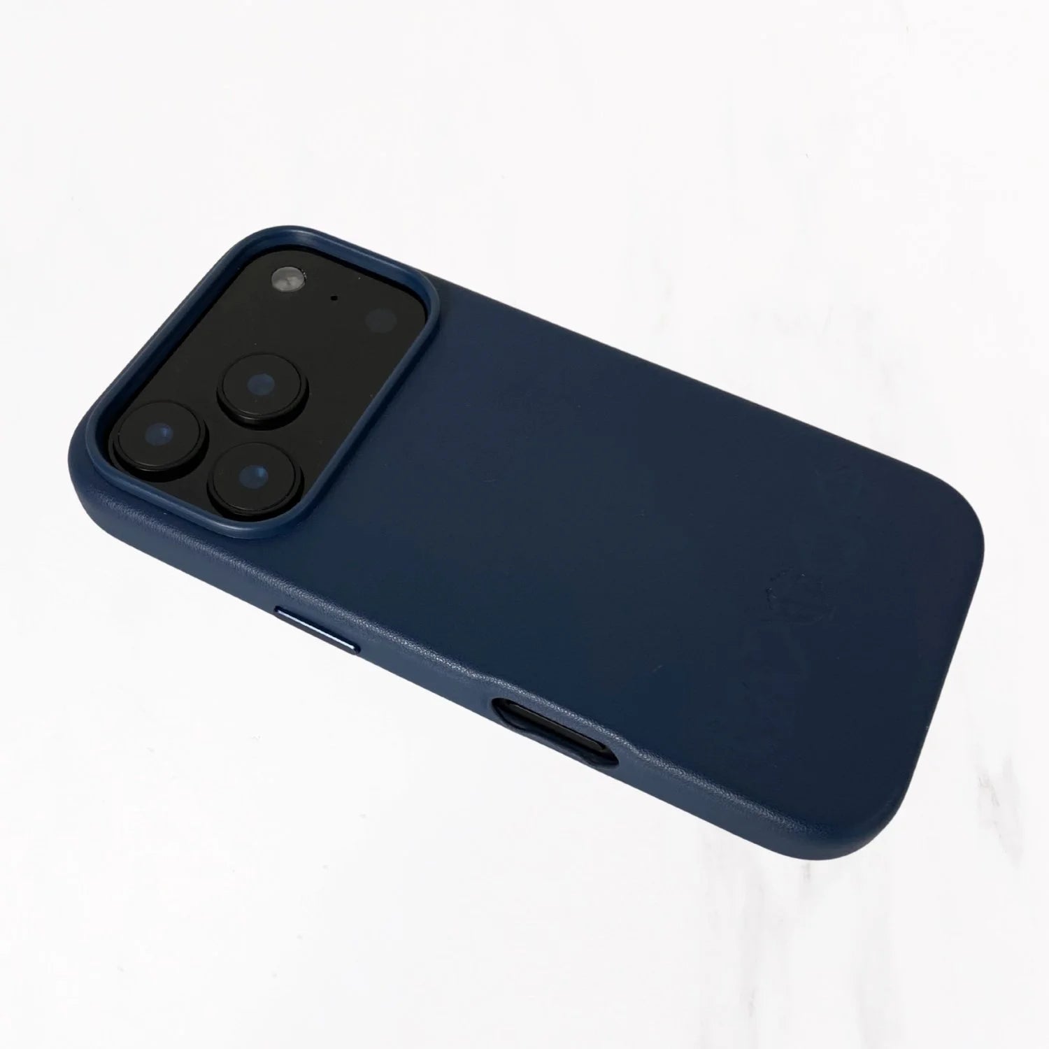 iPhone 17 Series Couture Case with MagSafe - Midnight Blue