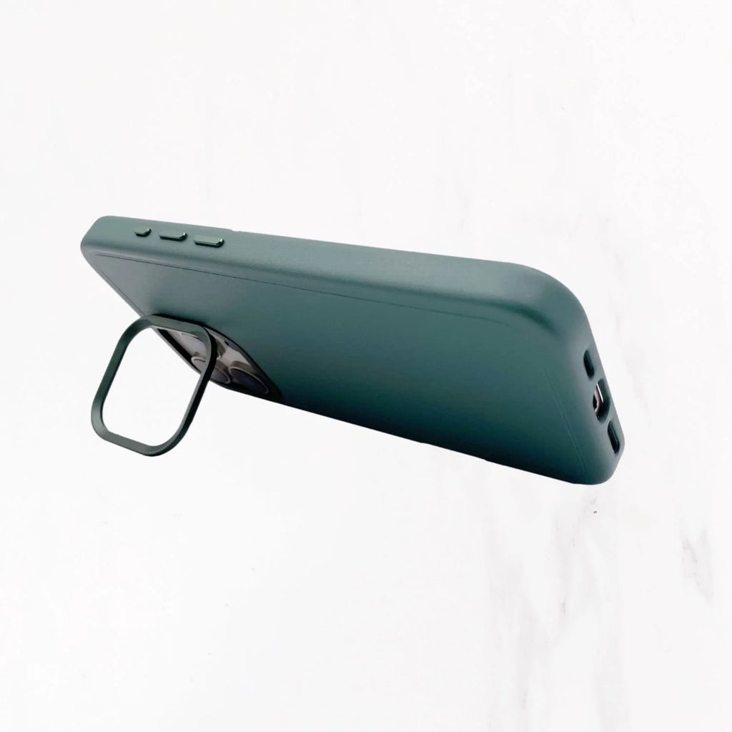 iPhone 16 Series Couture Stand Case with MagSafe - London Green