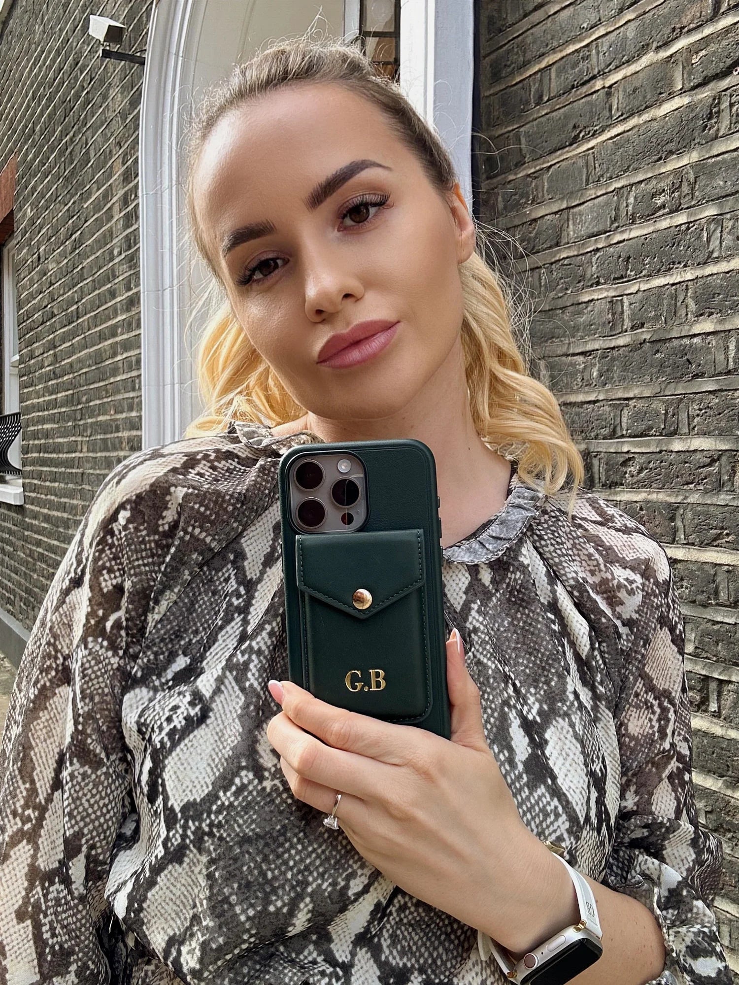 iPhone 16 Series Couture Case with MagSafe - Dark Green